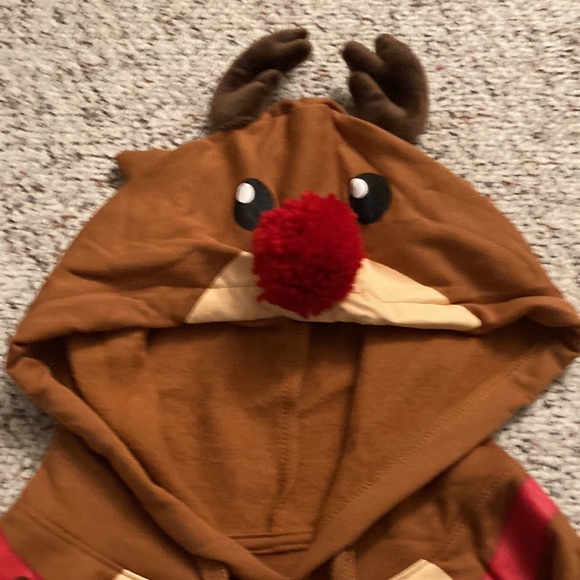 5 for $25 💸💸💸💸💸
NWOT Reindeer sweatshirt - Picture 2 of 3